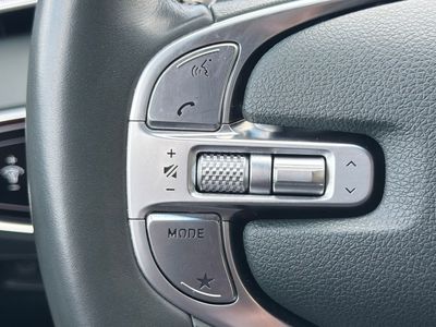 2023 Genesis GV70 — photo 22 view