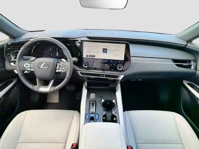 2026 Lexus RX — photo 17 view