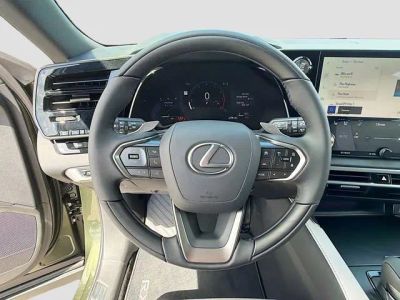 2026 Lexus RX — photo 41 view