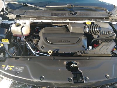 2024 Chrysler Pacifica — photo 9 view