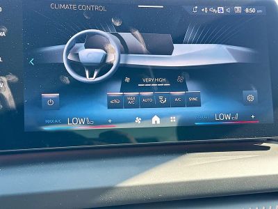 2026 BMW 2 Series — photo 13 view