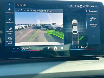 2026 BMW 2 Series — photo 11 view