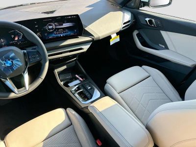 2026 BMW 2 Series — photo 17 view