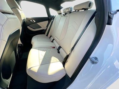 2026 BMW 2 Series — photo 18 view