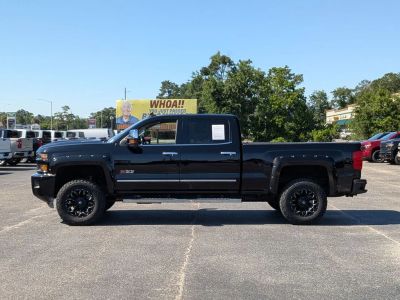 2018 Chevrolet Silverado 3500HD - Photo 2