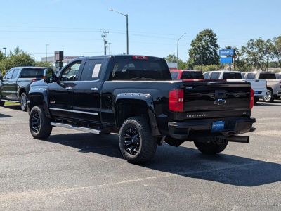 2018 Chevrolet Silverado 3500HD - Photo 3