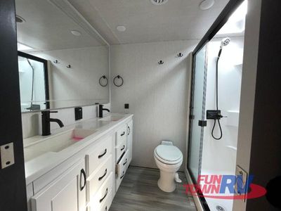 2022 Forest River RV Cedar Creek Champagne Edition - Photo 18