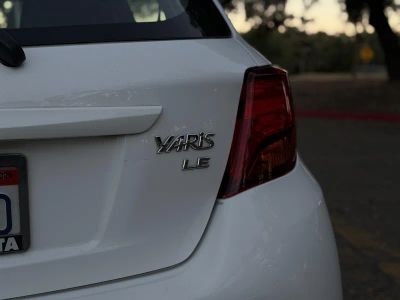2016 Toyota Yaris — photo 10 view