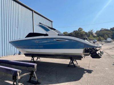 2025 Sea Ray SDX 270 - Photo 2