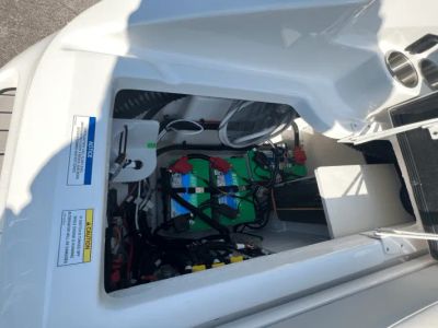 2025 Sea Ray SDX 270 - Photo 28