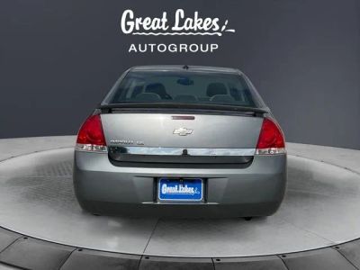 2006 Chevrolet Impala — interior view