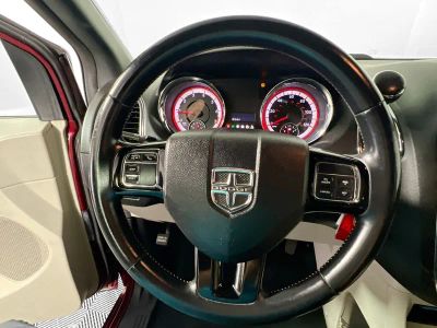 2018 Dodge Grand Caravan — photo 15 view