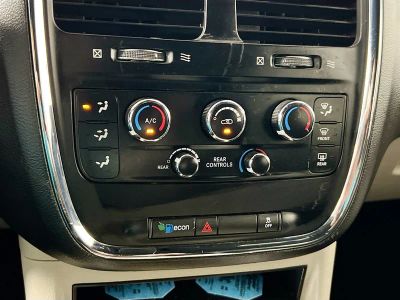 2018 Dodge Grand Caravan — photo 22 view