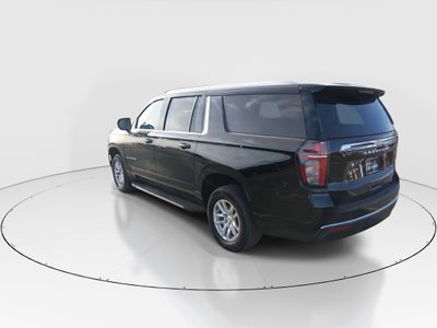 2024 Chevrolet Suburban - Photo 5