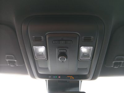 2024 Chevrolet Suburban - Photo 23