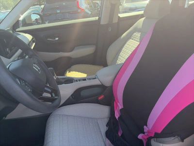 2025 Honda HR-V — photo 11 view
