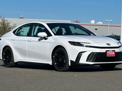 2026 Toyota Camry — photo 9 view