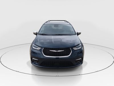 2023 Chrysler Pacifica — side profile view