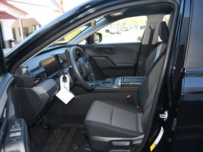2026 Toyota RAV4 - Photo 6