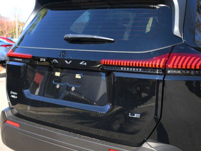 2026 Toyota RAV4 - Photo 5