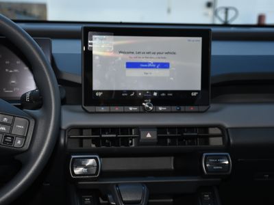 2026 Toyota RAV4 - Photo 12