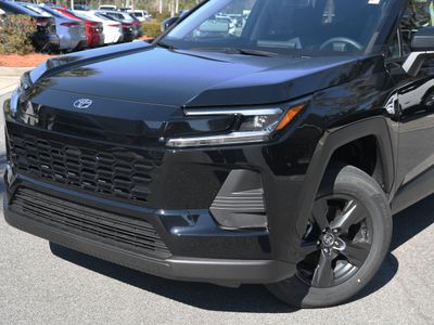 2026 Toyota RAV4 - Photo 3