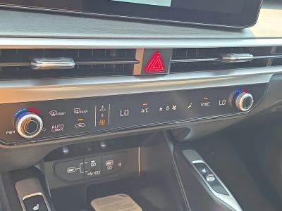 2026 Kia Sorento — photo 26 view