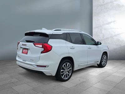 2022 GMC Terrain - Photo 6
