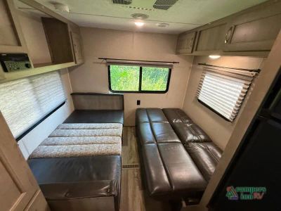 2019 Palomino Puma XLE Lite — photo 25 view