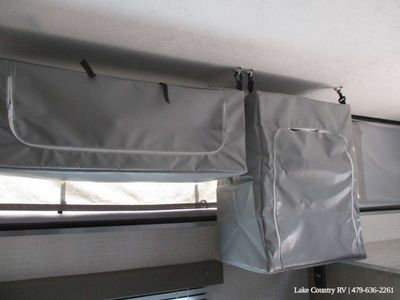 2025 Palomino Real-Lite Soft Side - Photo 19