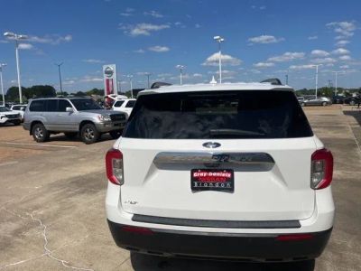 2022 Ford Explorer - Photo 3