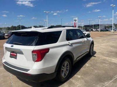 2022 Ford Explorer - Photo 4