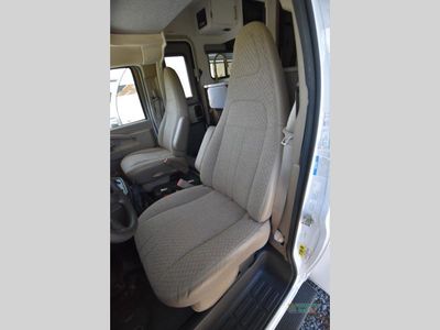 2024 Thor Motor Coach Four Winds — photo 15 view