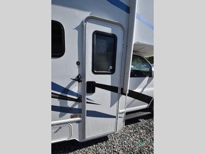 2024 Thor Motor Coach Four Winds — photo 28 view