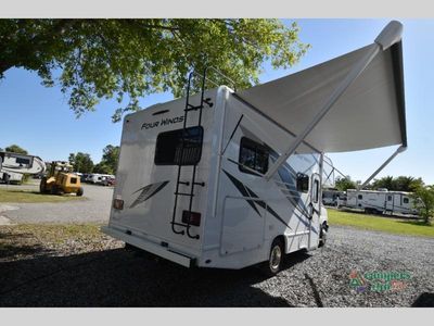 2024 Thor Motor Coach Four Winds — photo 9 view