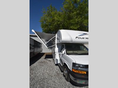 2024 Thor Motor Coach Four Winds — photo 8 view