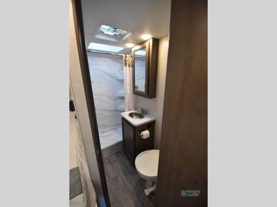 2024 Thor Motor Coach Four Winds — photo 45 view