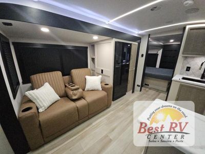 2025 Forest River RV Wildwood Heritage Glen - Photo 13