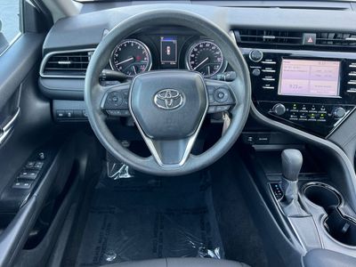2019 Toyota Camry - Photo 14