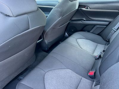 2019 Toyota Camry - Photo 4