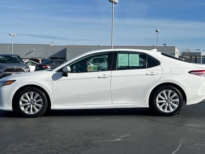 2019 Toyota Camry - Photo 9