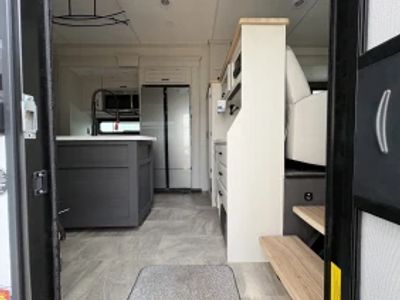 2025 Coachmen Brookstone - Photo 7