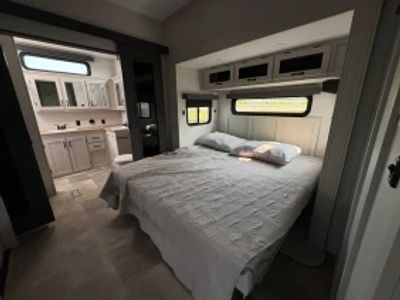 2025 Coachmen Brookstone - Photo 19