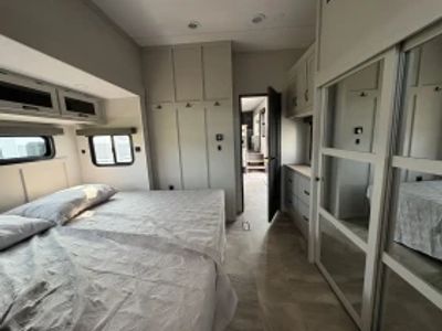 2025 Coachmen Brookstone - Photo 25