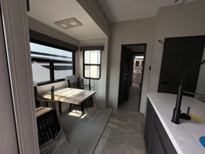 2025 Coachmen Brookstone - Photo 13
