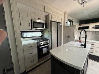 2025 Coachmen Brookstone - Photo 15