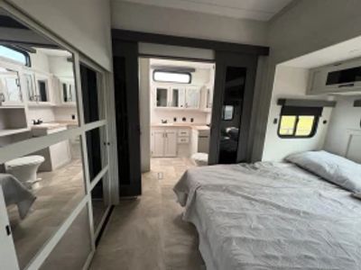 2025 Coachmen Brookstone - Photo 20