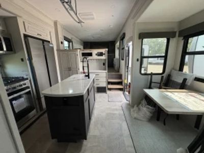 2025 Coachmen Brookstone - Photo 5