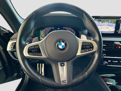 2023 BMW 5 Series — photo 11 view