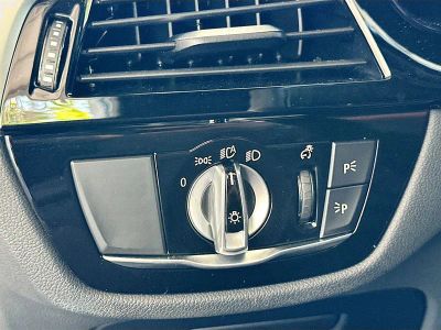 2023 BMW 5 Series — photo 10 view